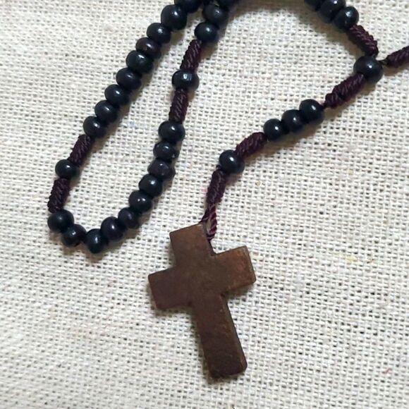 Vintage Wooden Rosary Bracelet  - Picture 5 of 5